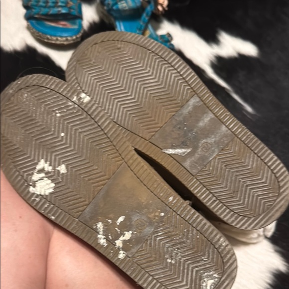 Guess Tan Fur-Lined Women's Boots - Picture 4 of 4